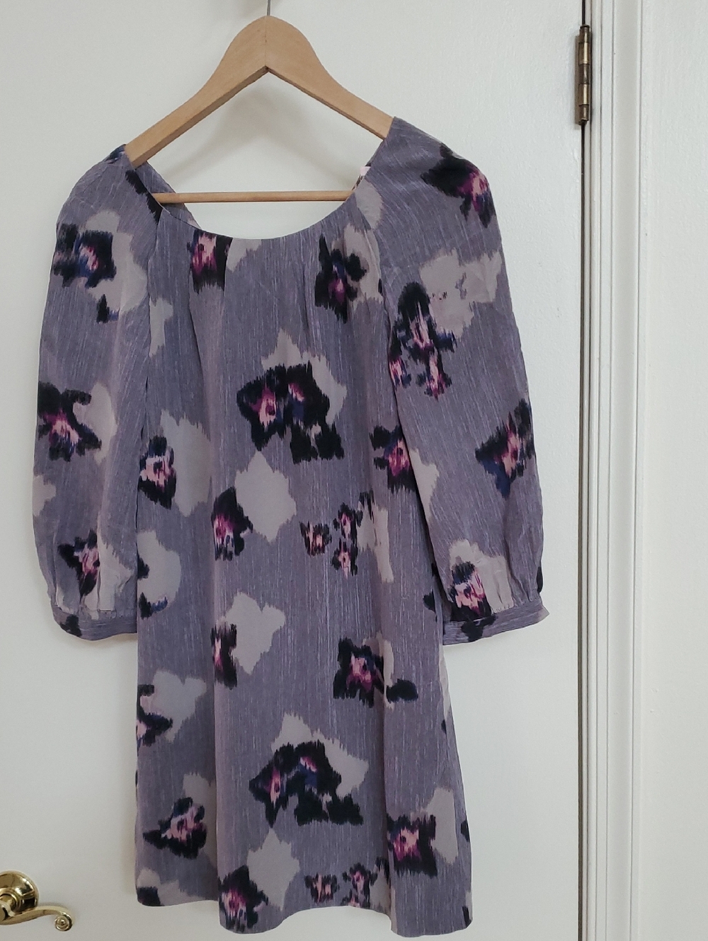 Juicy Couture Lavender Floral Shift Dress w Pink/Black Accents Size P